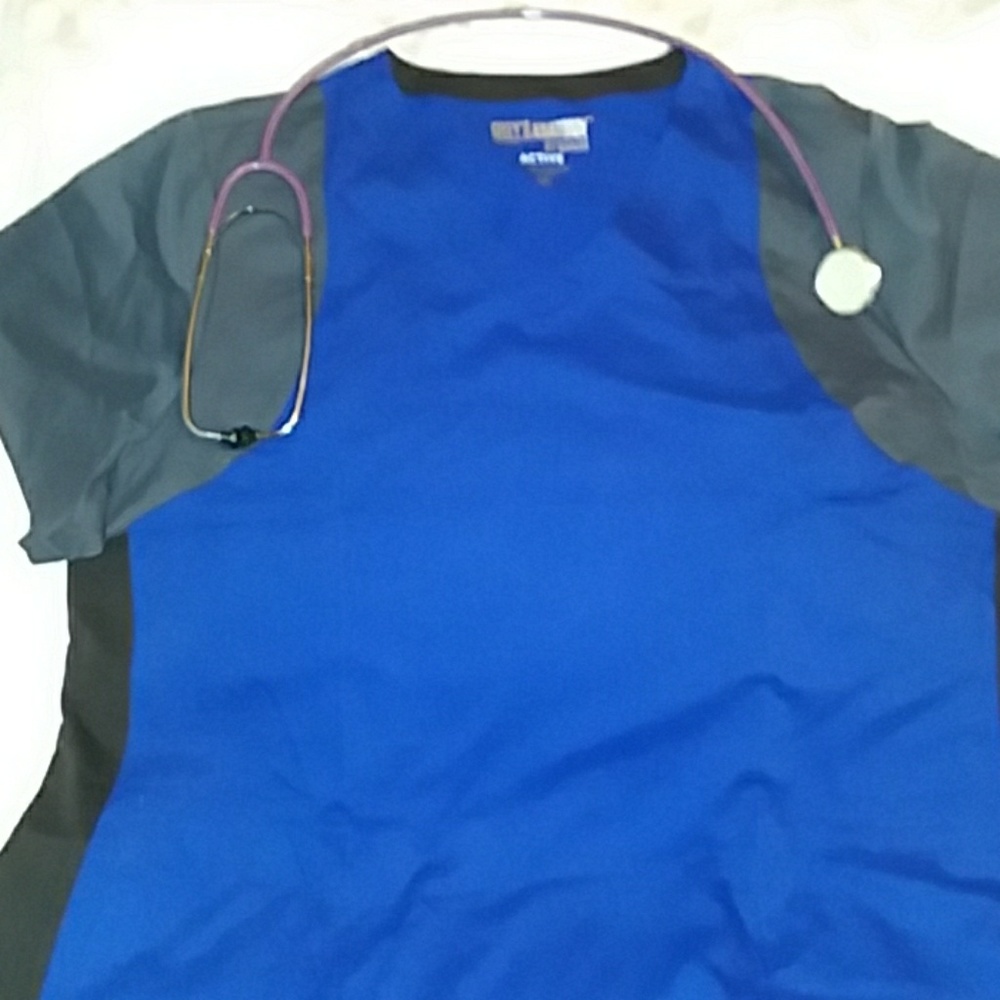 NWT Greys Anatomy Activity scrub shirt